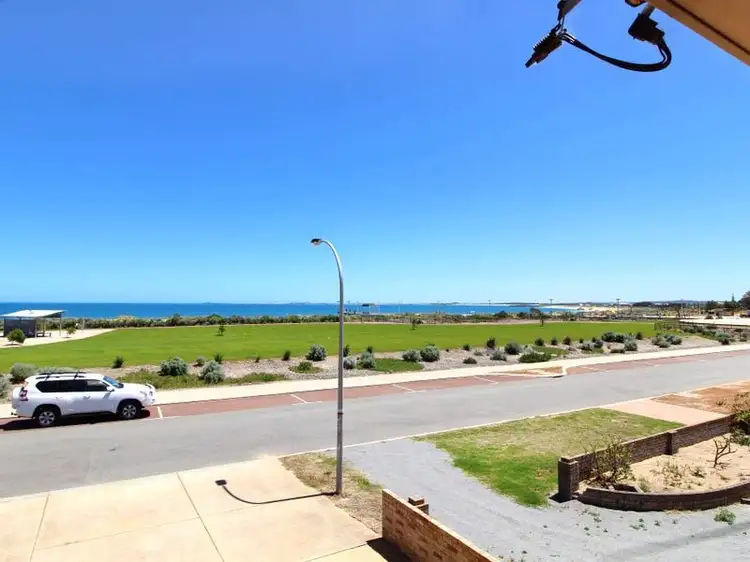 2/5 Grigson Street, Jurien Bay WA 6516