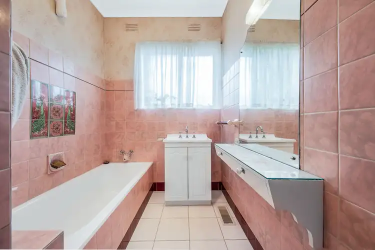 Fifth view of Homely house listing, 6 Winbourne Road, Mount Waverley VIC 3149