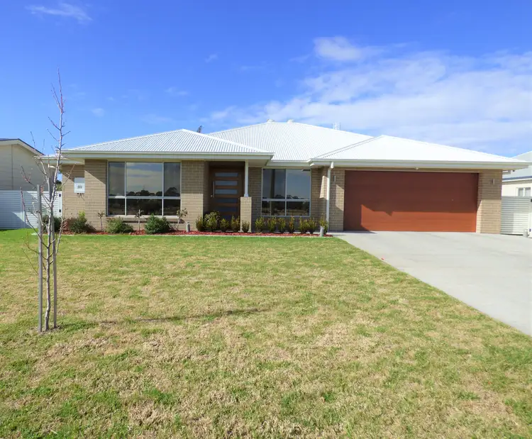 103 York Street, Forbes NSW 2871