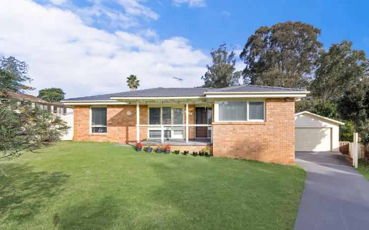 4 Rudge Place, Ambarvale NSW 2560
