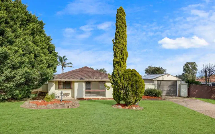 4 Miranda Place, Rosemeadow NSW 2560