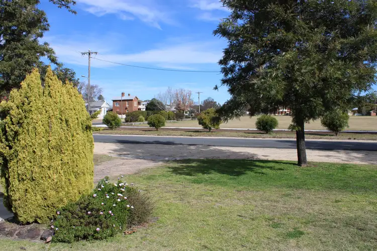 Fifth view of Homely unit listing, Unit 1 82 Lawrence Street, Inverell NSW 2360