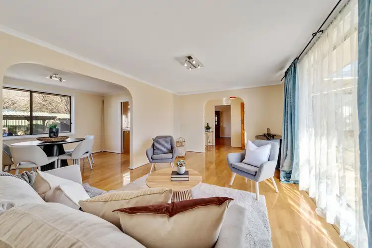 Fifth view of Homely house listing, 2 Diamantina Crescent, Kaleen ACT 2617