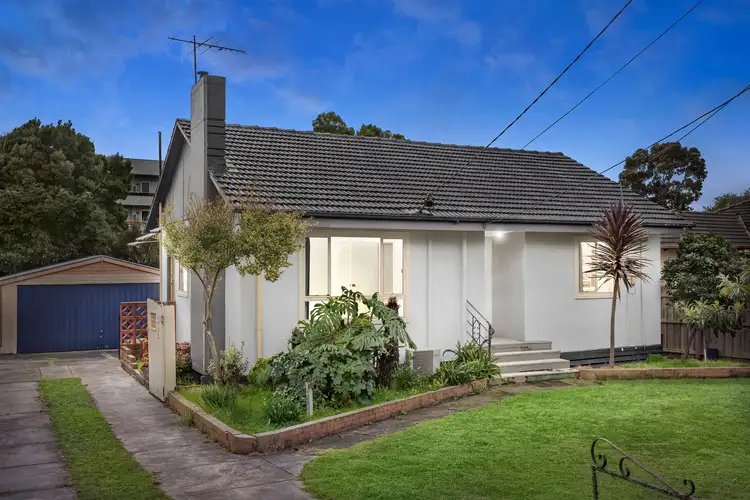 5 Woonah Street, Chadstone VIC 3148