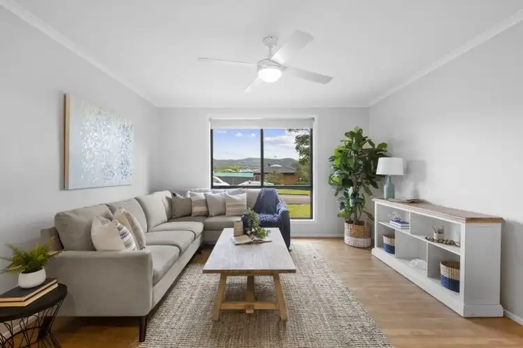 Fifth view of Homely house listing, 10 Premier Way, Bateau Bay NSW 2261