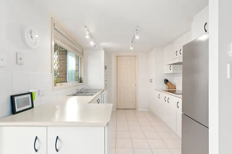 Fifth view of Homely townhouse listing, 2/11 Cupania Place, Elanora QLD 4221