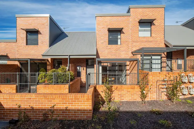 6/1 Avena Path, Waratah West NSW 2298