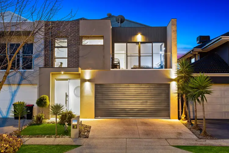 9 Tatterson Way, Caroline Springs VIC 3023
