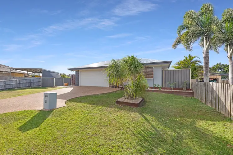 5 Spyglass Hill Court, Coral Cove QLD 4670