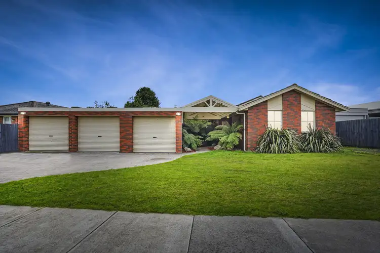 33 Goulburn Drive, Rowville VIC 3178