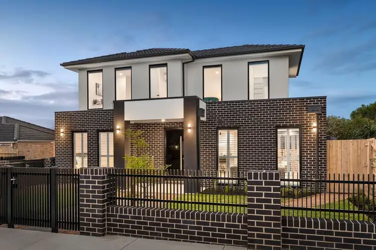 Main view of Homely townhouse listing, 1/7 Farleigh Avenue, Burwood VIC 3125