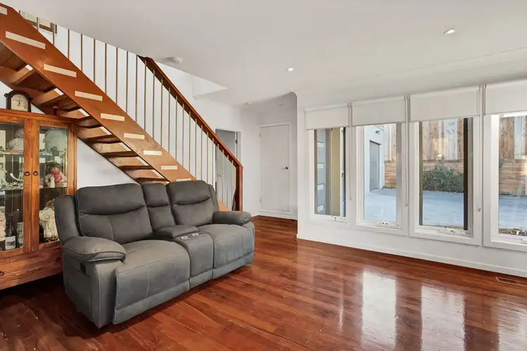 Sixth view of Homely townhouse listing, 2/107 Mount View Parade, Croydon VIC 3136