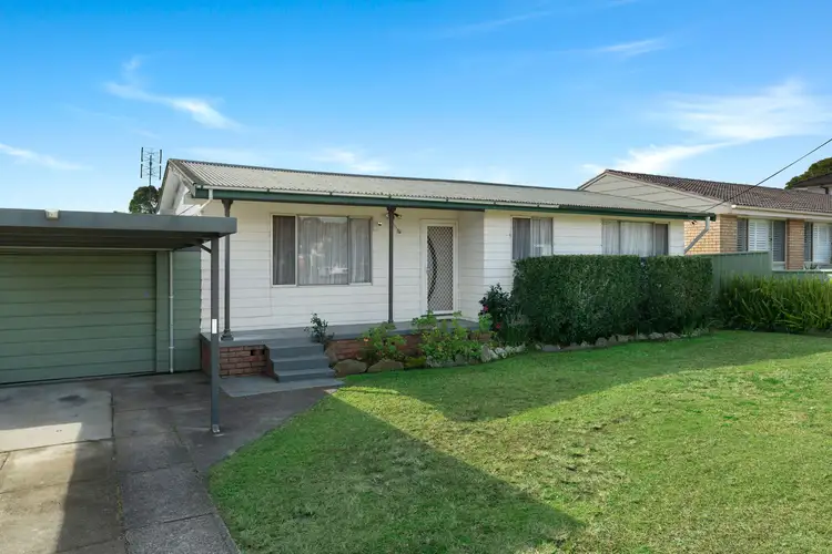 37 Edwards Avenue, Bomaderry NSW 2541