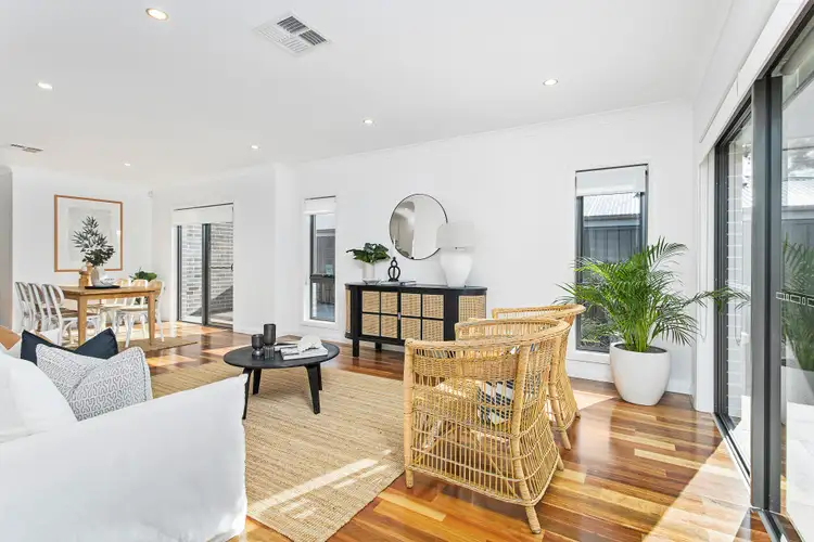 15 Sproule Crescent, Jamberoo NSW 2533