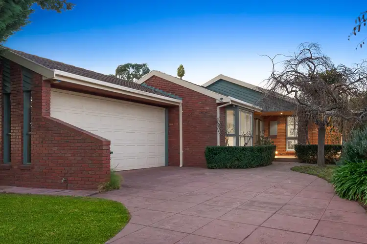 10 Wyperfeld Avenue, Taylors Lakes VIC 3038