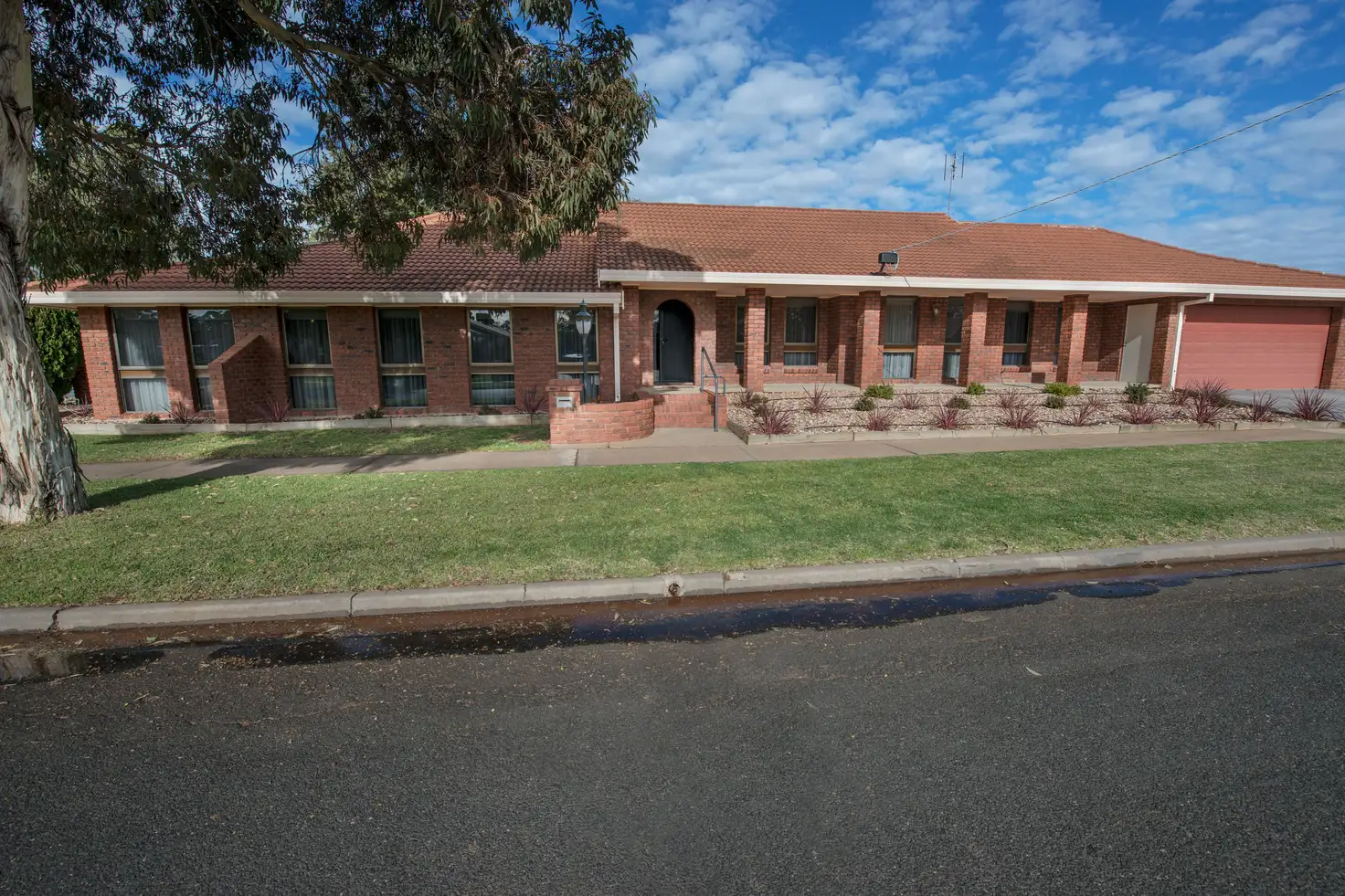 Main view of Homely house listing, 10 Cobham Avenue, Swan Hill VIC 3585