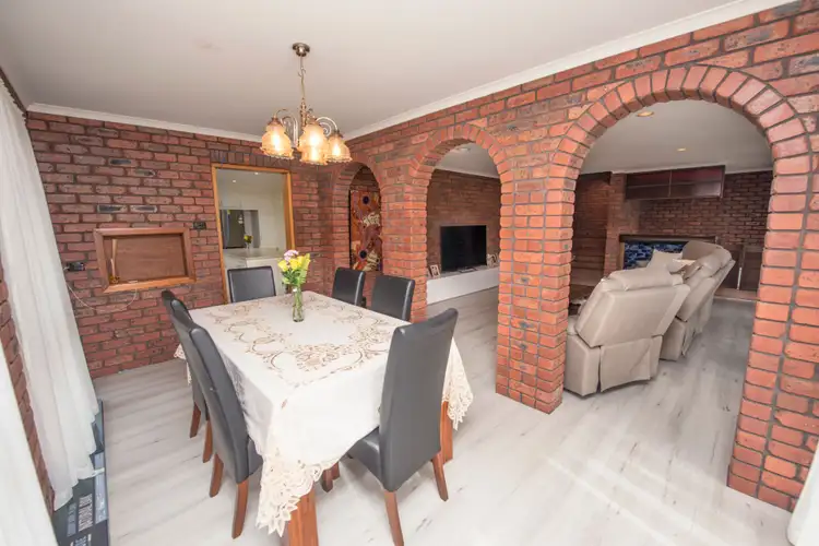 Fifth view of Homely house listing, 10 Cobham Avenue, Swan Hill VIC 3585