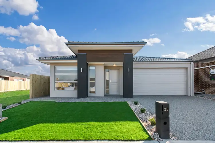33 Crown Drive, Fraser Rise VIC 3336