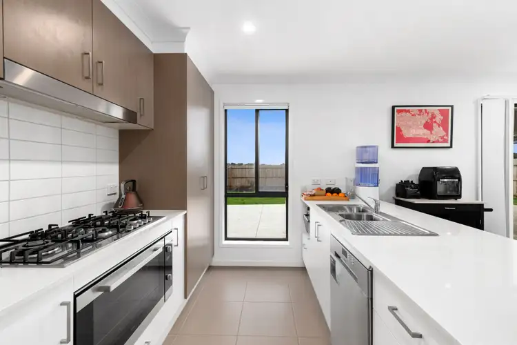 Sixth view of Homely house listing, 10 Garganey Road, Armstrong Creek VIC 3217