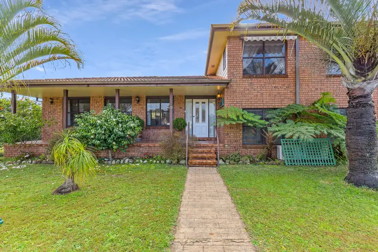 13 Coupland Avenue, Tea Gardens NSW 2324