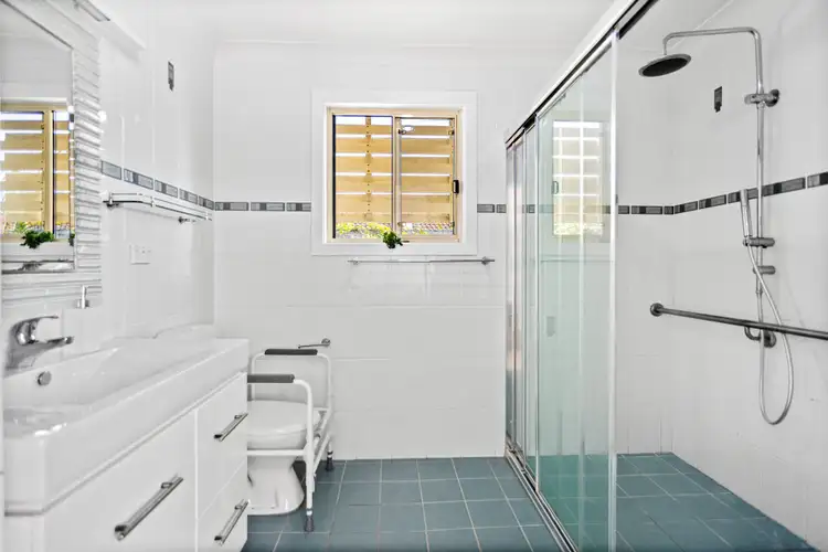 Fifth view of Homely house listing, 2 Nakina Place, Oak Flats NSW 2529