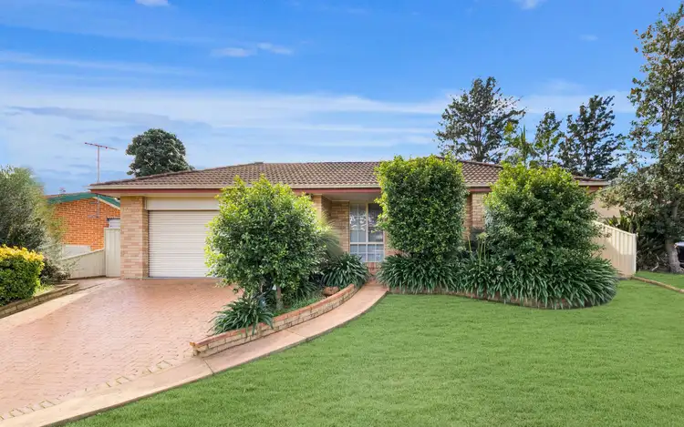 15 Rose Drive, Mount Annan NSW 2567