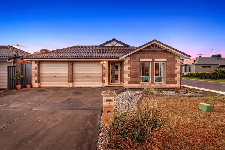 25 Wattle Crescent, Munno Para West SA 5115