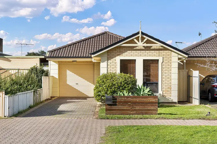 10 Manoora Street, Greenacres SA 5086
