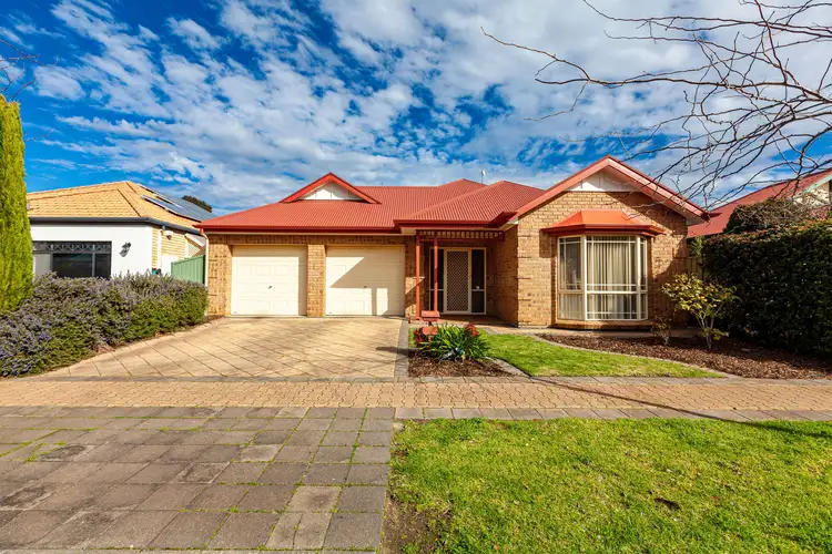 10 Greenstead Street, Mawson Lakes SA 5095