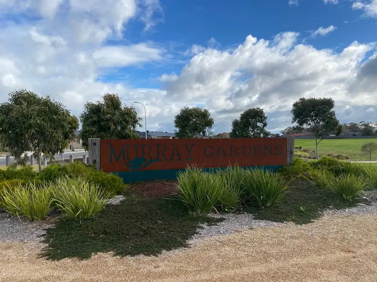 8 Gaze Avenue, Echuca VIC 3564