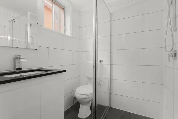 Fifth view of Homely apartment listing, 4/11 Waratah Avenue, Glen Huntly VIC 3163