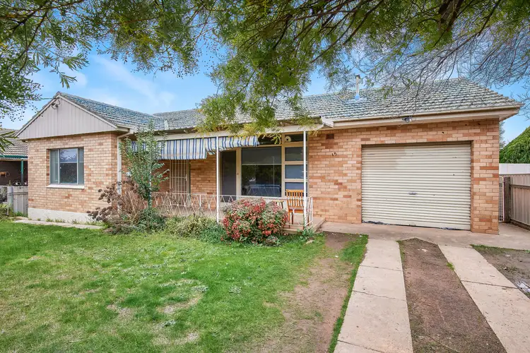 15 Anne Street, Tolland NSW 2650