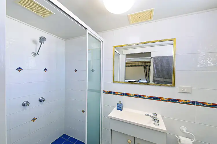 Sixth view of Homely unit listing, Unit 4/98 Esplanade, Golden Beach QLD 4551