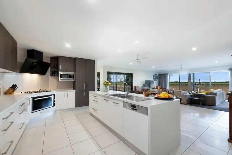 7 Allambie Close, Bundaberg North QLD 4670