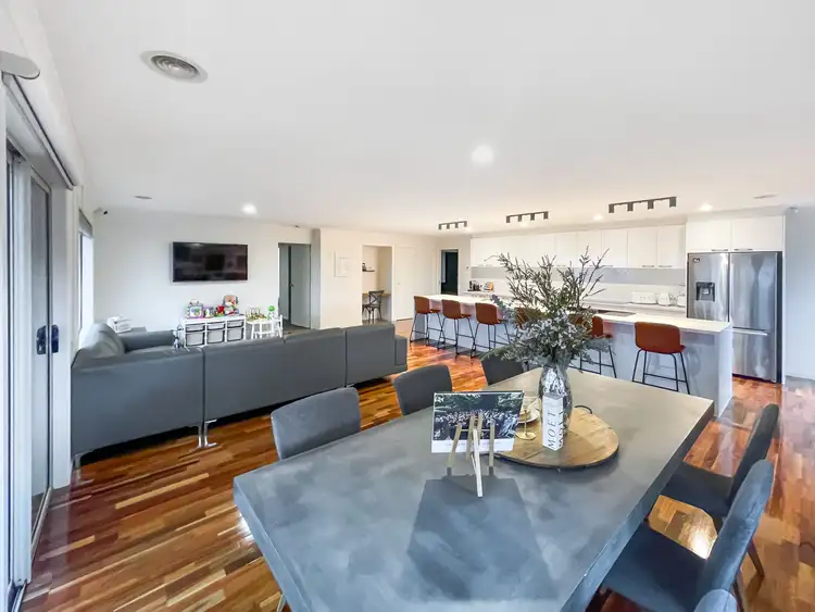 Fifth view of Homely house listing, 1 Max Drive, Berwick VIC 3806