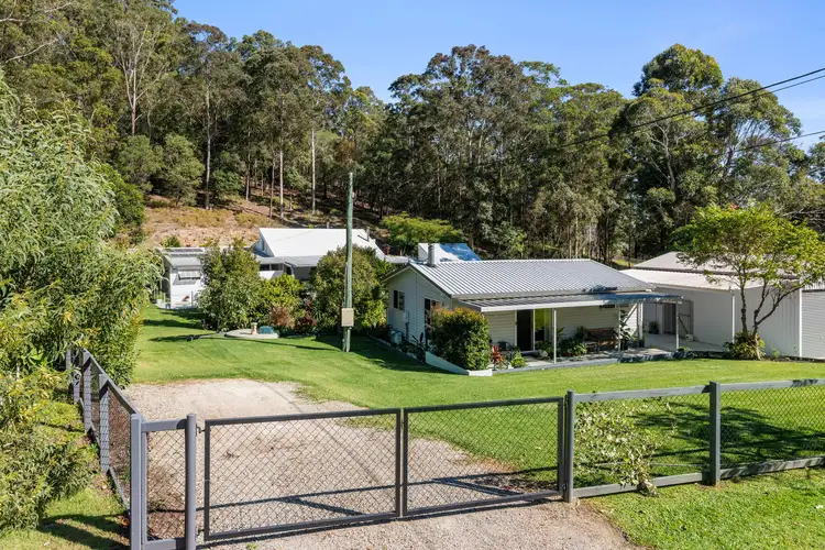 11 Kimmuli Drive, Elanora QLD 4221
