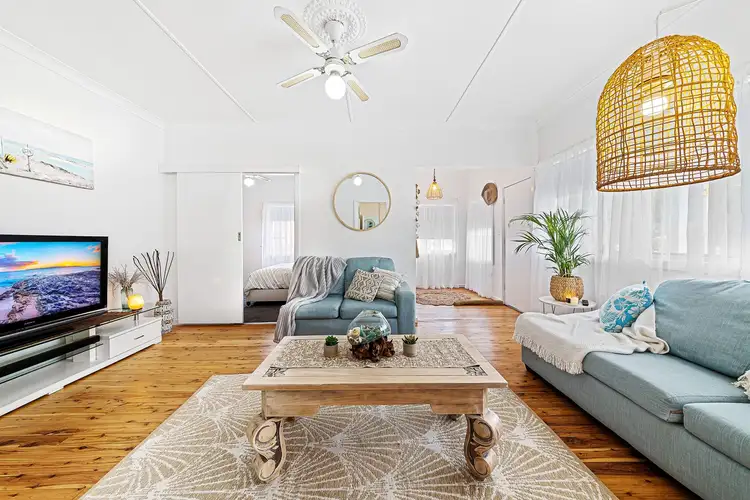 Third view of Homely house listing, 5 Woolana Avenue, Budgewoi NSW 2262