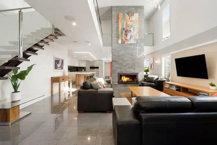 Second view of Homely house listing, 10 Koetong Parade, Mount Eliza VIC 3930