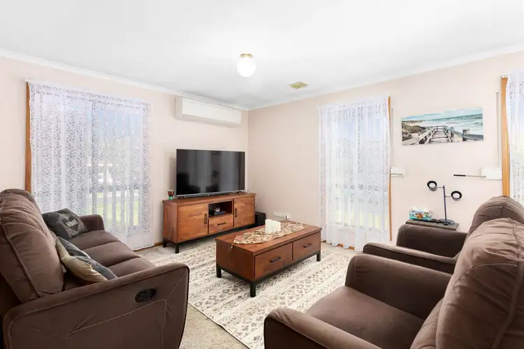 Fifth view of Homely house listing, 2 Noora Court, Mount Gambier SA 5290