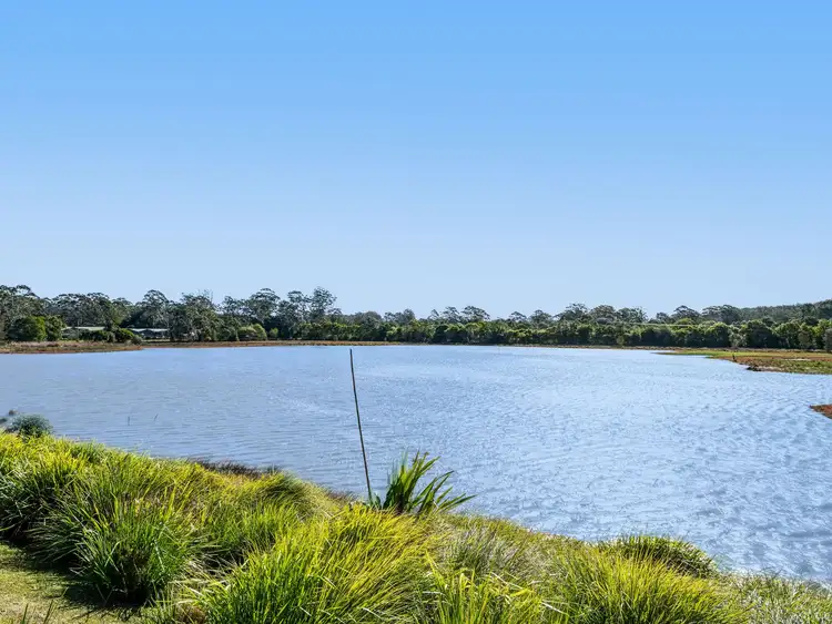 Fifth view of Homely house listing, 2 Narrabeen Close, Mardi NSW 2259