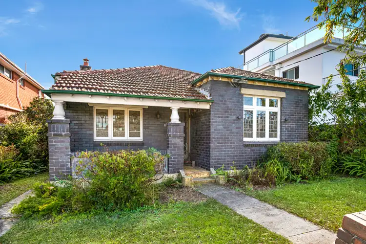 34 Knoll Avenue, Turrella NSW 2205