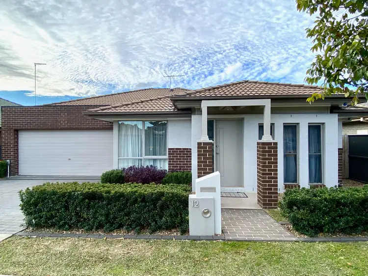 12 Nield Street, Ropes Crossing NSW 2760