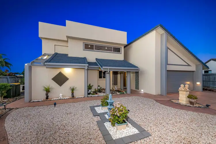 8 Lakeside Close, Bargara QLD 4670