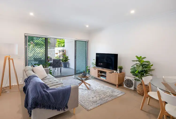 Fourth view of Homely unit listing, 18/53-61 Kitchener Street, Coorparoo QLD 4151