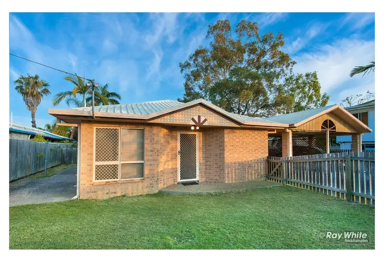 1/17 Stenlake Avenue, Kawana QLD 4701