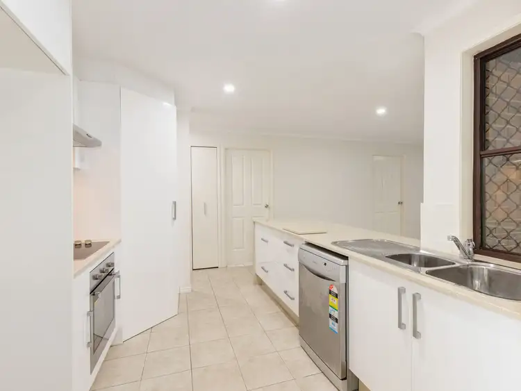 Sixth view of Homely house listing, 82 Alexander Drive, Highland Park QLD 4211