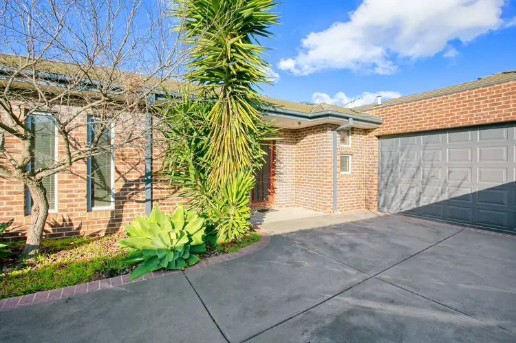 Main view of Homely unit listing, 2/17 Central Avenue, Thomastown VIC 3074