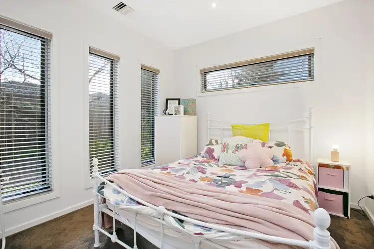 Sixth view of Homely unit listing, 2/17 Central Avenue, Thomastown VIC 3074