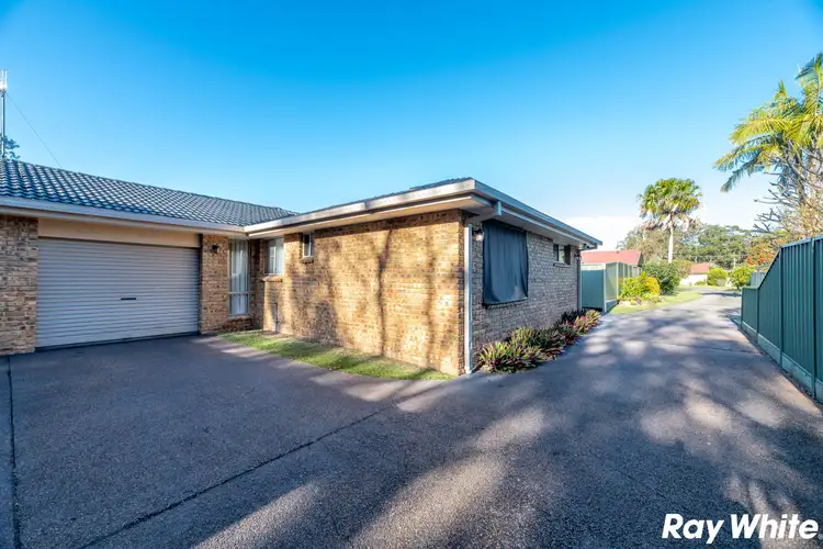 1/32 Hind Avenue, Forster NSW 2428