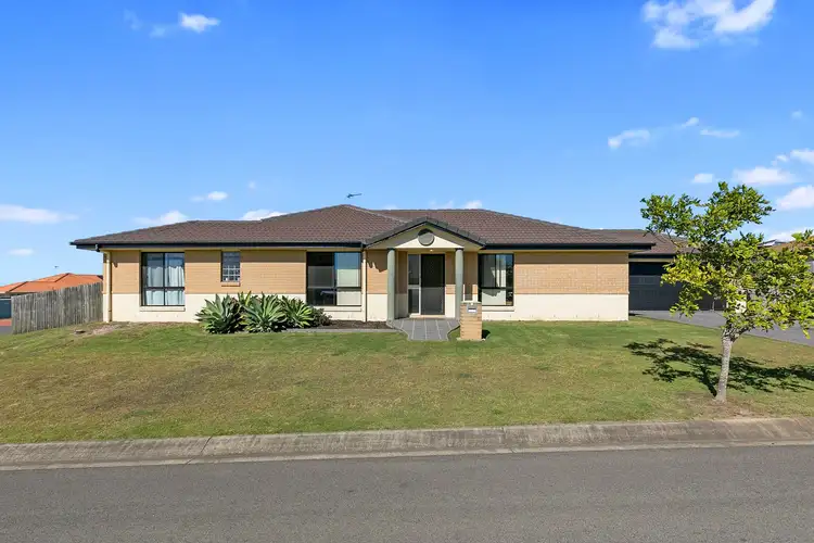2 Mia Court, Nikenbah QLD 4655